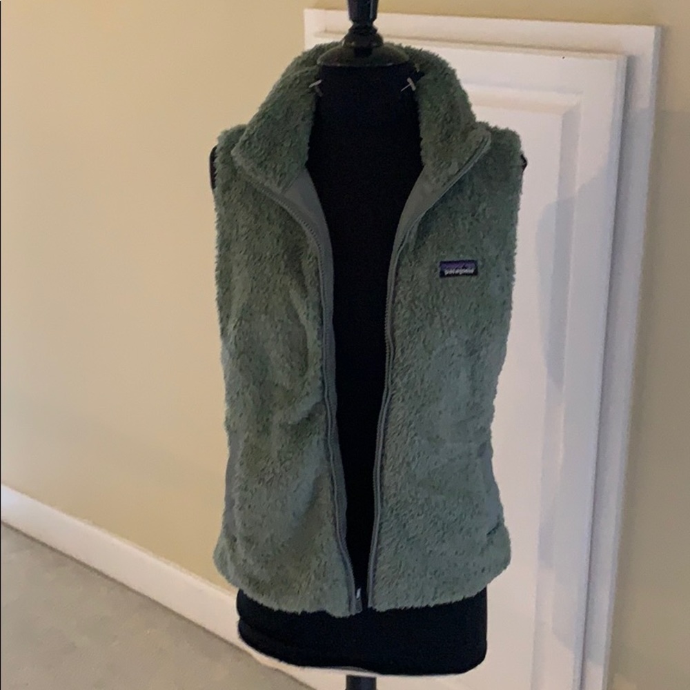 Patagonia zip up vest